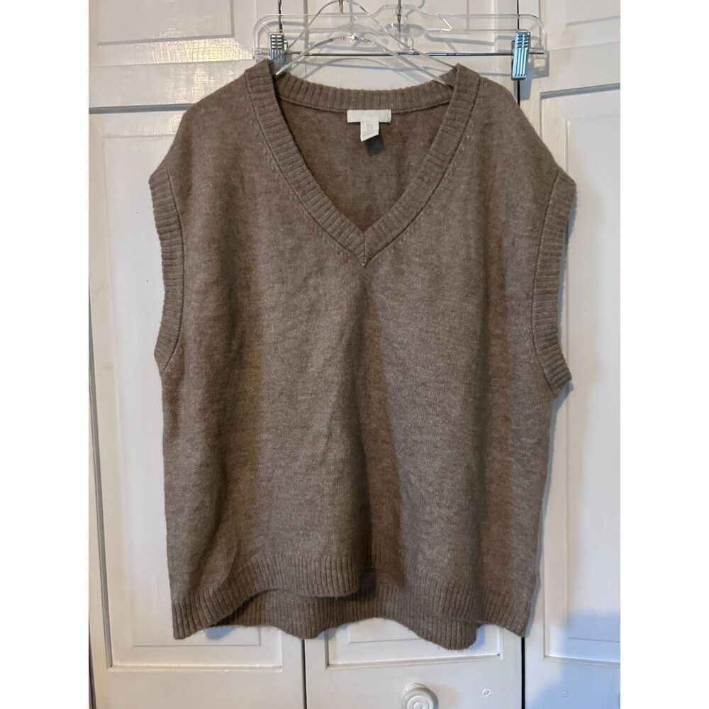 H&M Menswear Oatmeal Knit Preppy Sweater Vest